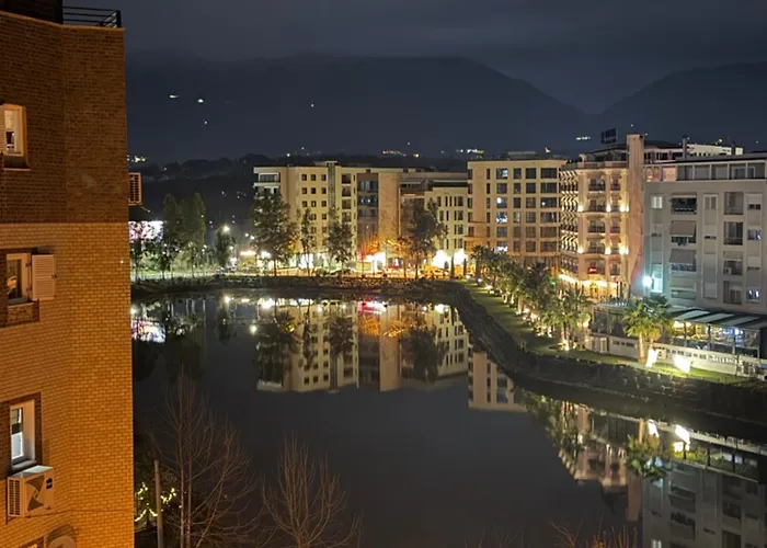 Prestige Lakeview Apartmán