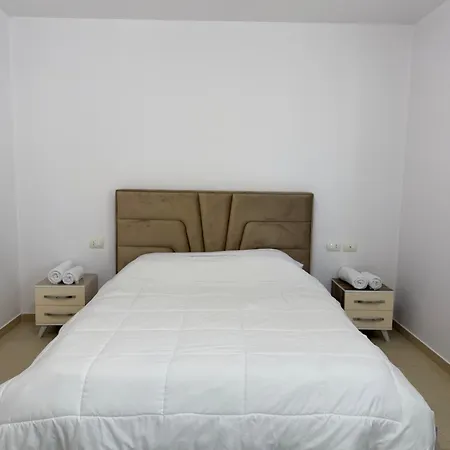 Mmsqere Apartman Tirana