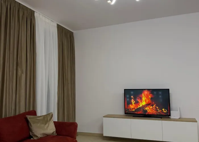 Prestige Lakeview تيرانا